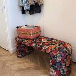 Bankje bouquet - rood/paars/zwart - 44x120x45 cm